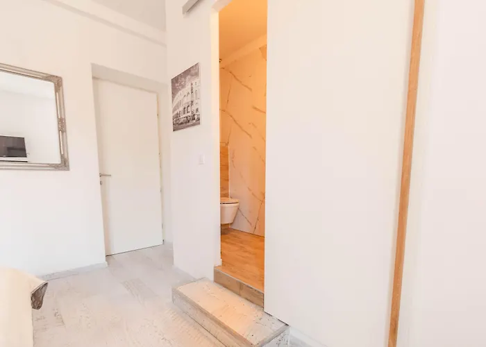 Center 게스트하우스 3*