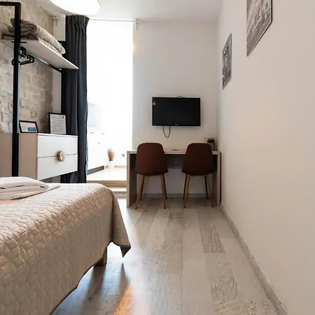 L&B City Center Studios Apartments Guest house