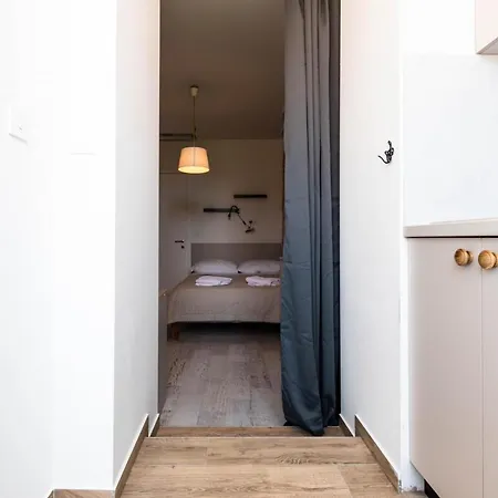 Studio Apartments - Pula City Center 3*