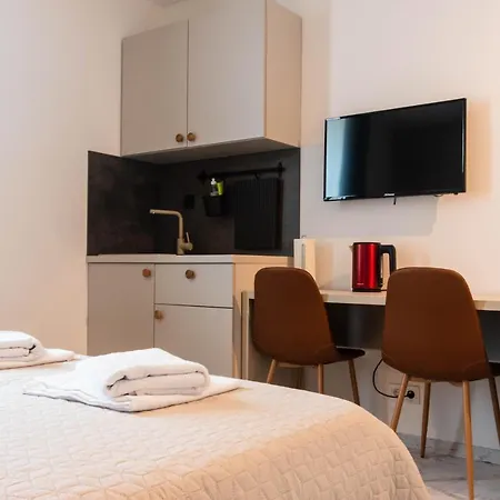 L&B City Center Studios Apartments