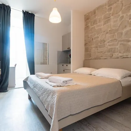 L&B City Center Studios Apartments Pula