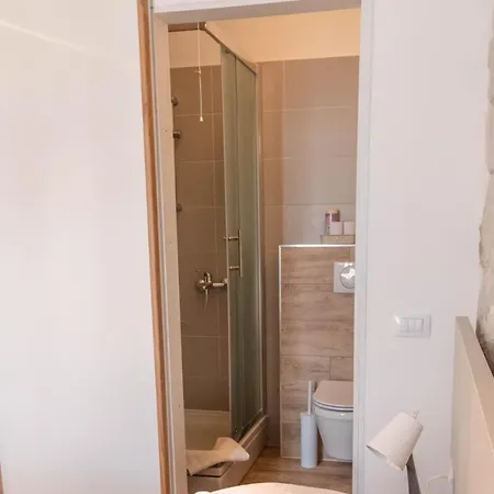 L&B City Center Studios Apartments 3*
