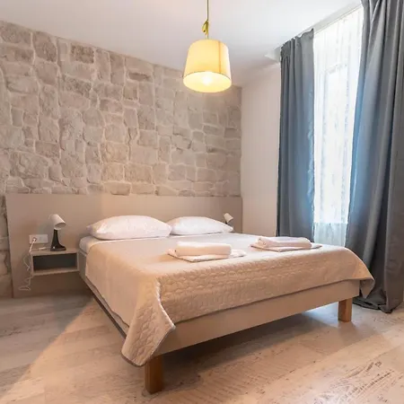 L&B City Center Studios Apartments Guest house