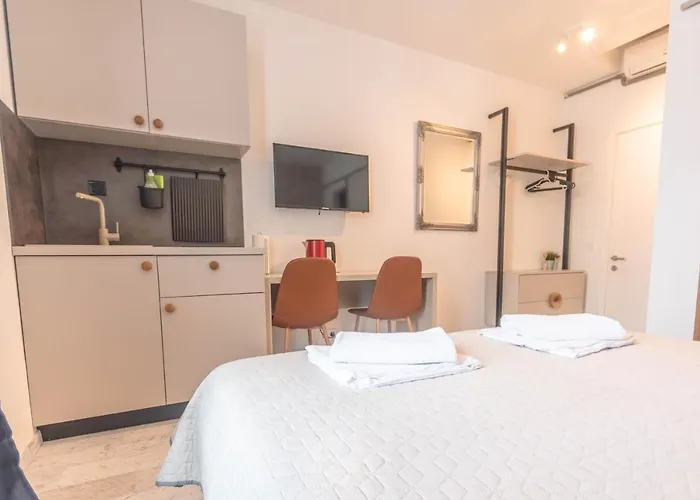 Center בית הארחה