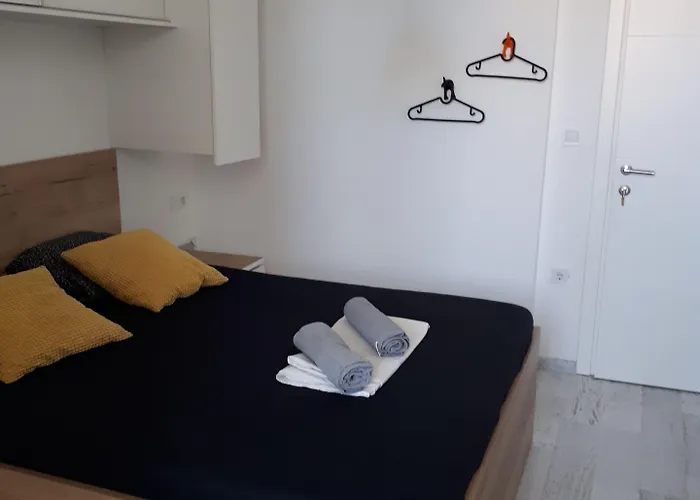 Center בית הארחה פולה