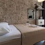 - Center Гостевой дом 3*