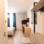 - Center Гостевой дом 3*