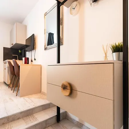 Center Studios Apartments Pula 3* Pula