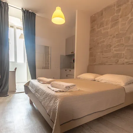 Studio Apartments - Pula City Center 3* Pula