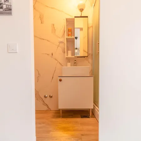 Center Studios Apartments Pula 3*