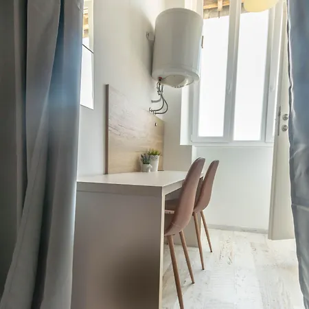 Center Studios Apartments Pula 3*