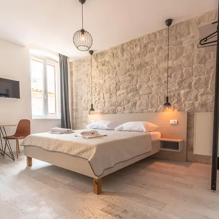 Gasthof Center Studios Apartments Pula