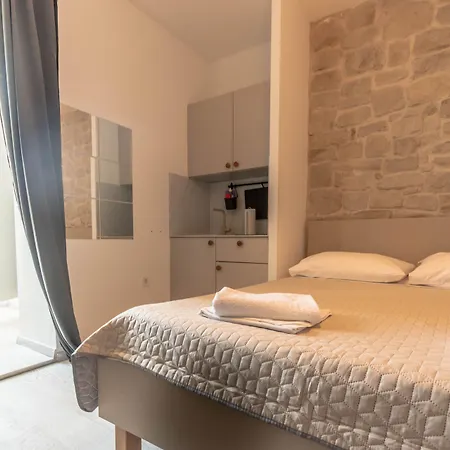 Center Studios Apartments Pula Gasthof 3*