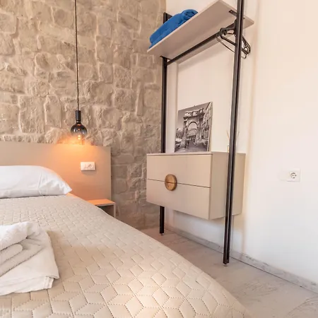 Center Studios Apartments Pula Gasthof Pula