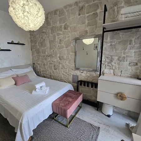 Guest house Studio Apartments - Pula City Center 3*